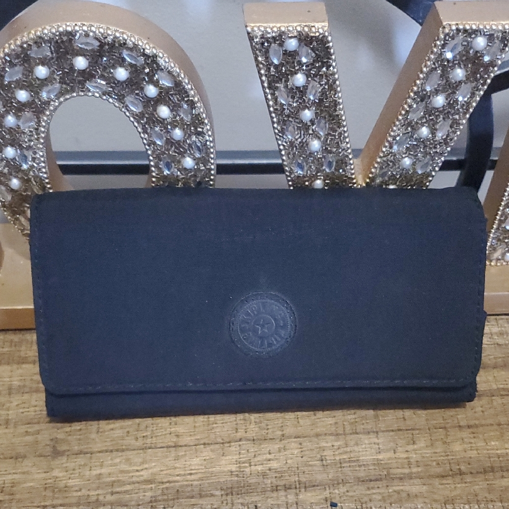 Kipland‎ Black Money Land Snap Multi Functional Card Wallet